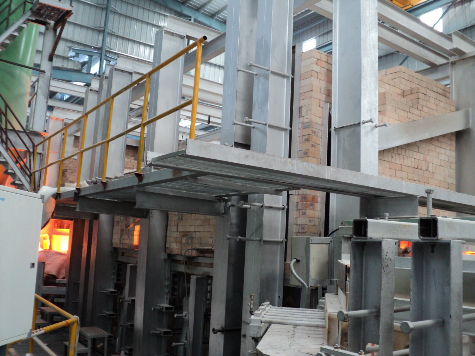 Erection & Commissioning for Glass Melting Furnaces